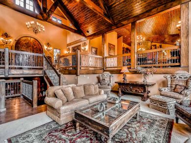 Breckenridge Luxury Vacation Rental with Six Bedrooms